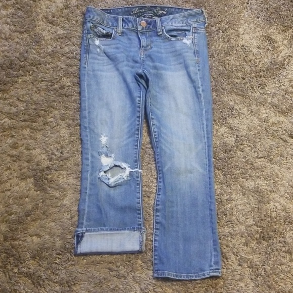 American Eagle Vintage Flare Distressed Crop Sz. 2 - Picture 1 of 6